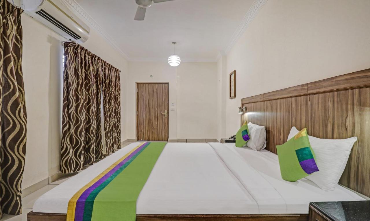 Treebo Komfort Suites, 3 Km From Mysore Palace Ngoại thất bức ảnh